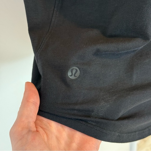Lululemon Black Racerback Tank Top Size 6 Estimated gym running fitness - Picture 4 of 5